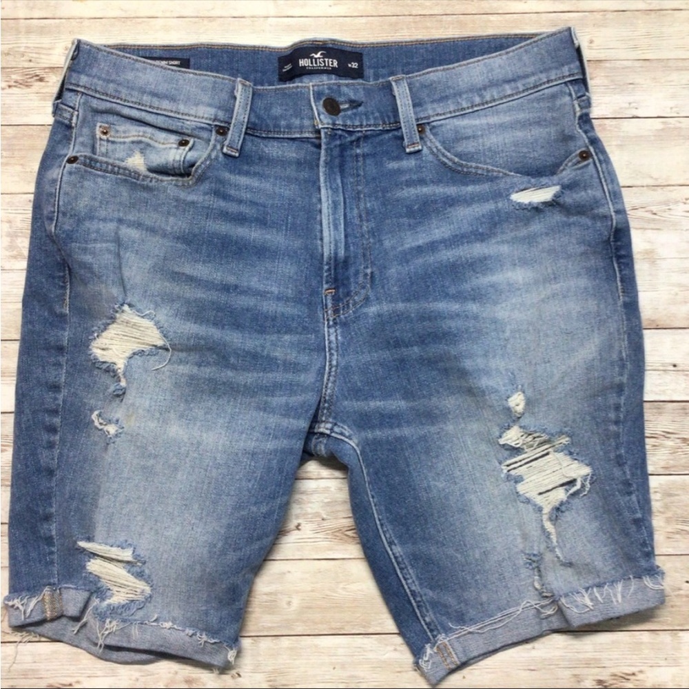 Men’s Hollister skinny denim shorts